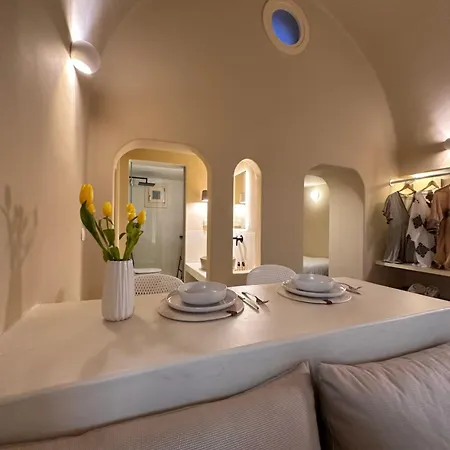 Rockhill Luxury Imerovigli فيلة