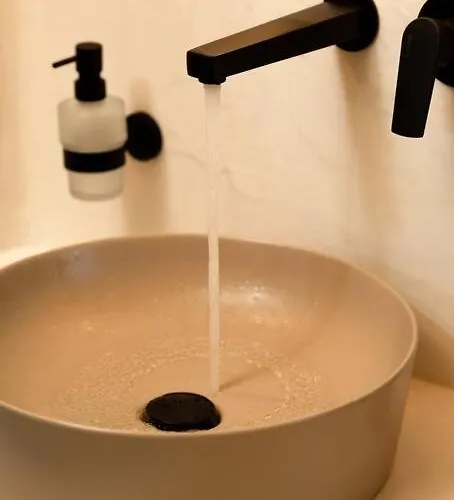 Rockhill Luxury Imerovigli Villa *