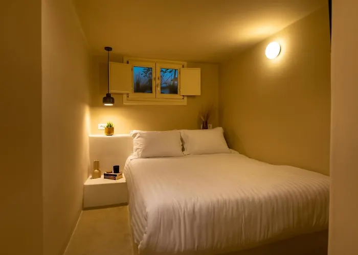 Rockhill Luxury Imerovigli Villa Fira (Santorini)